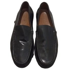 TODS Black Leather Loafers Vibram Sole Size 9 - Very Good Condition